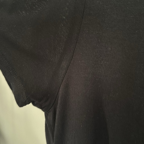 Alexander Wang T by Alexander Wang deep scoop black pocket tee. Size Medium - Picture 5 of 6